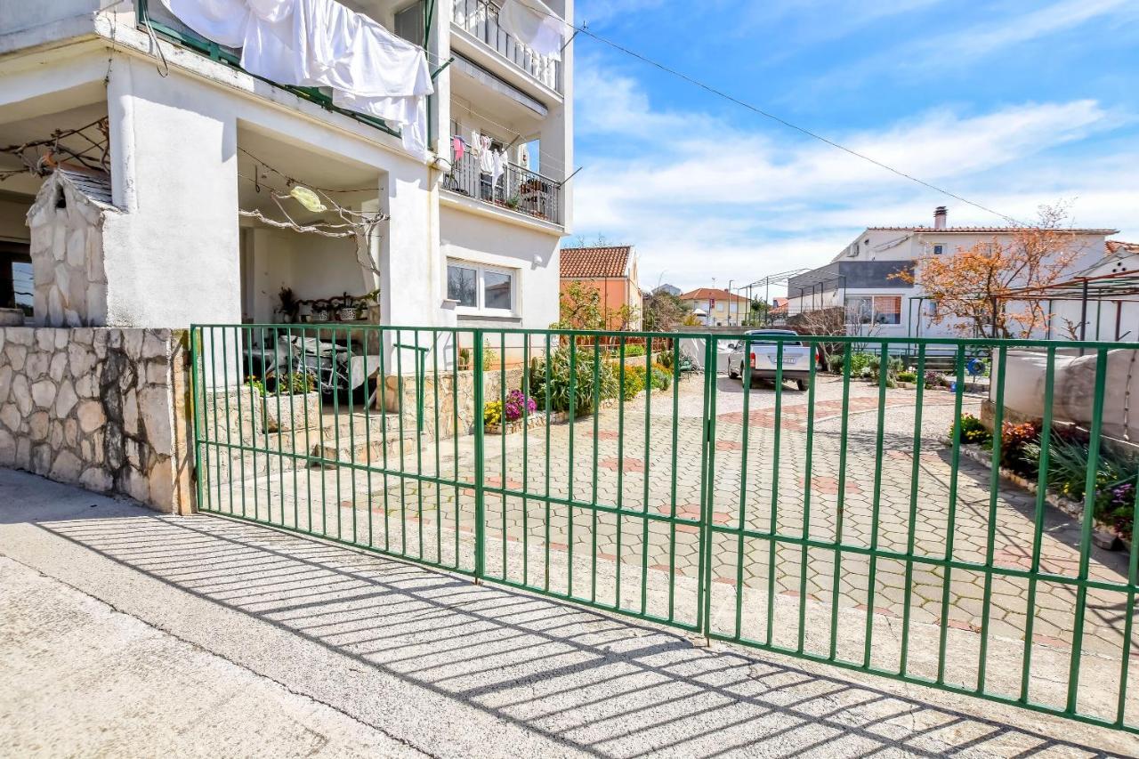Apartments Ercegovic Рогозница Экстерьер фото