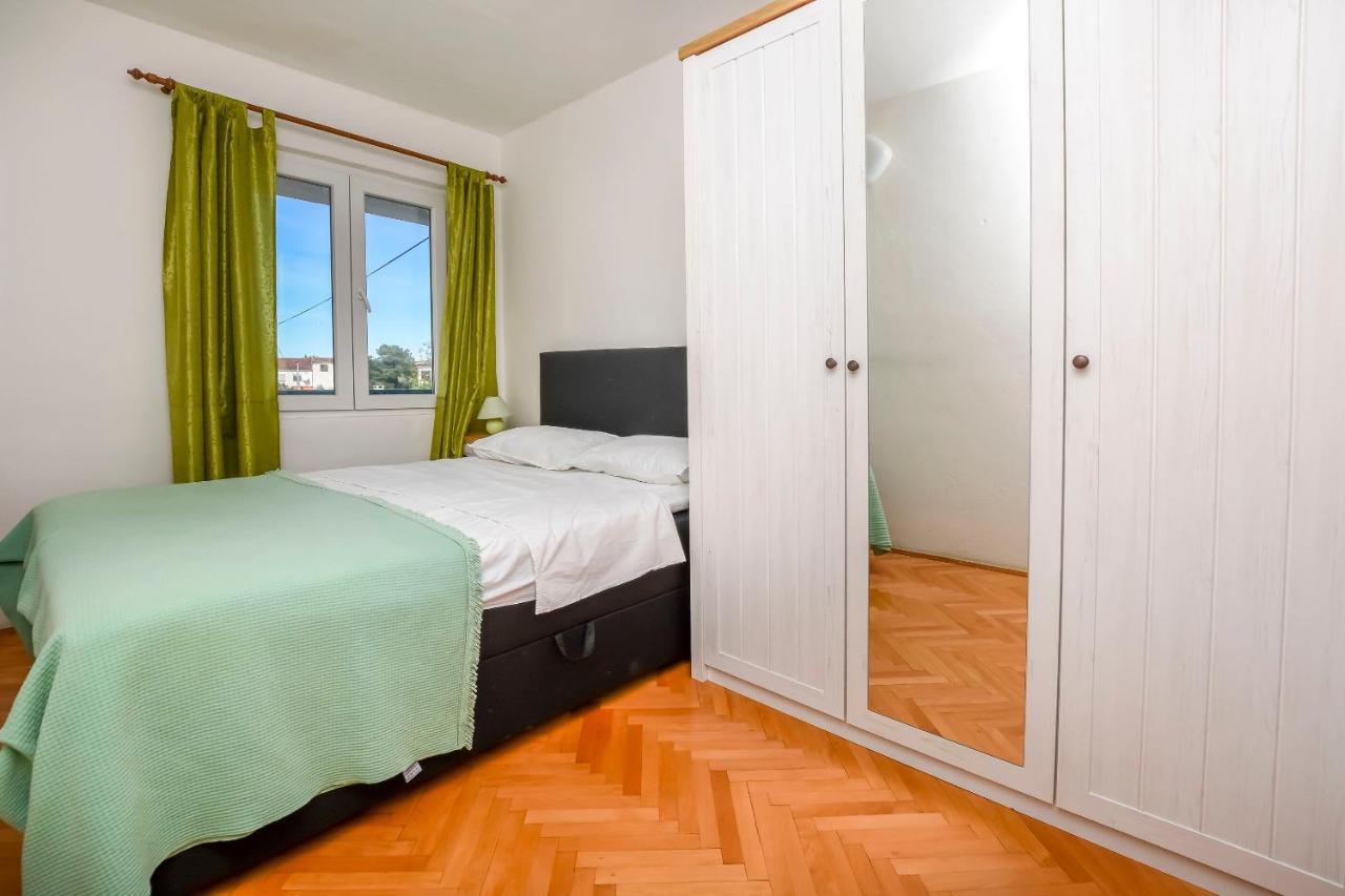 Apartments Ercegovic Рогозница Экстерьер фото