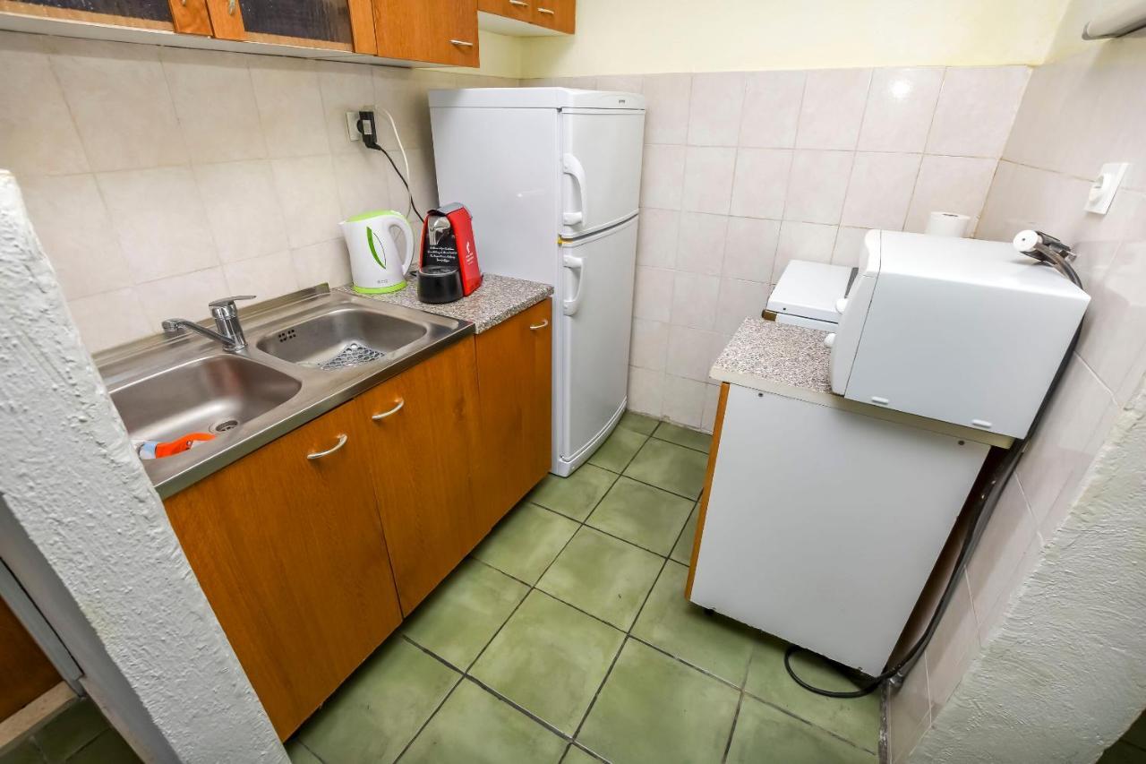Apartments Ercegovic Рогозница Экстерьер фото