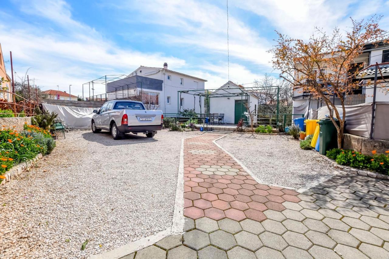 Apartments Ercegovic Рогозница Экстерьер фото